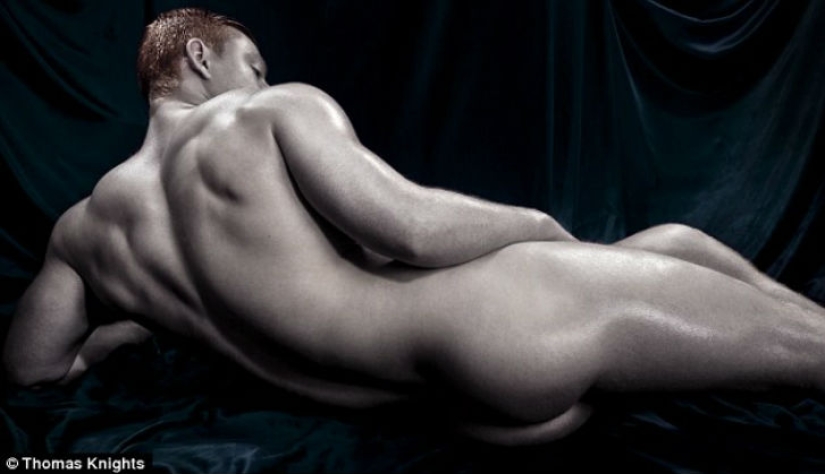 Hermosas, famosas, pelirrojas y desnudas posando para una sesión de fotos única