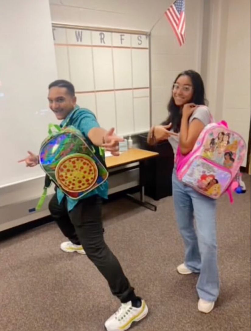 High School Seniors Are Rocking Kindergarten Backpacks To School