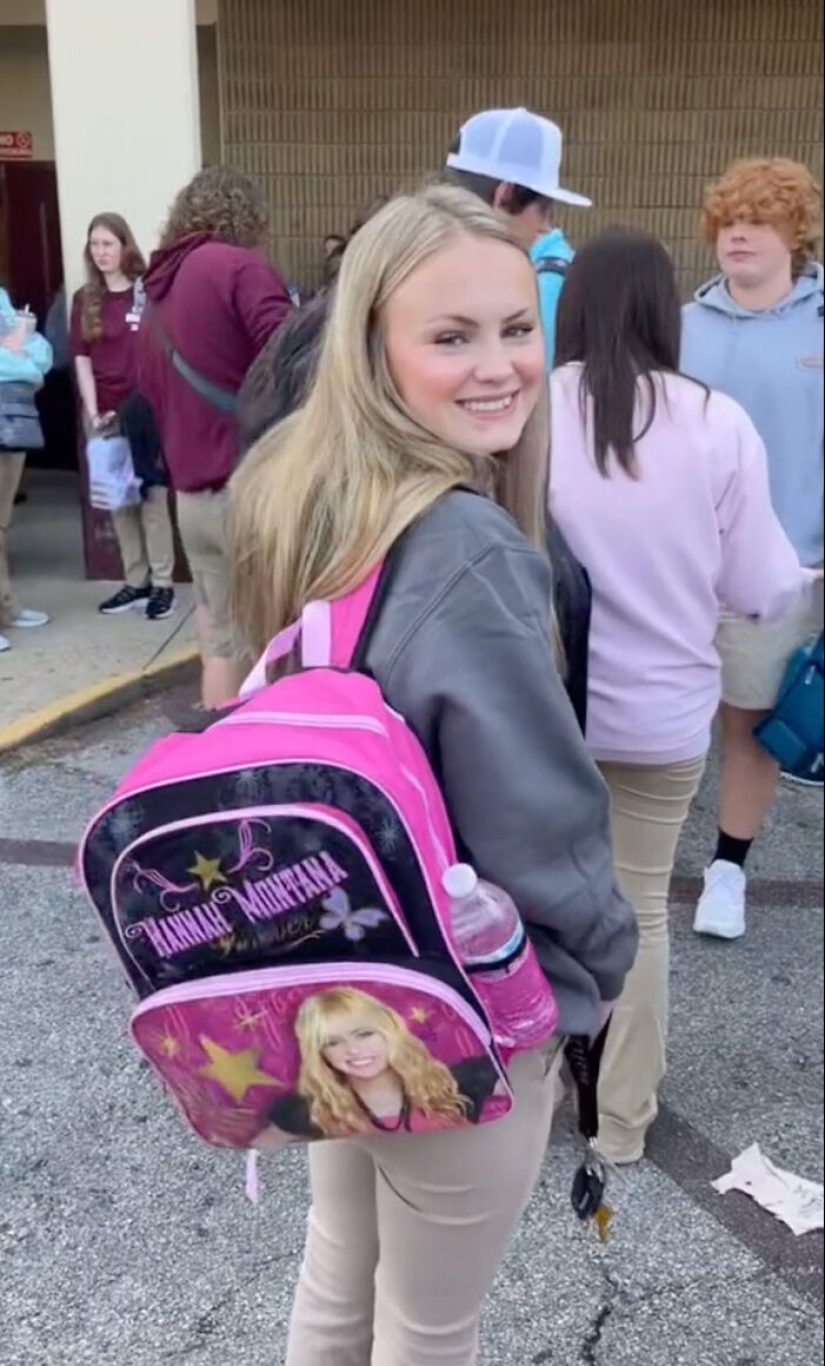 High School Seniors Are Rocking Kindergarten Backpacks To School