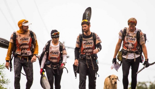 Historia del perro ganador de una carrera de aventuras