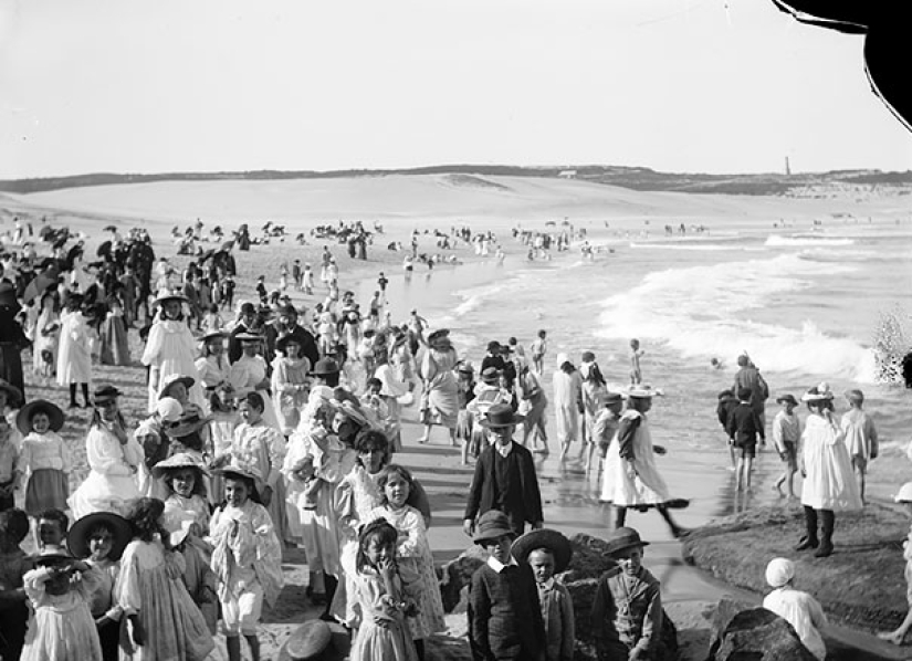 Historical moments in old photographs