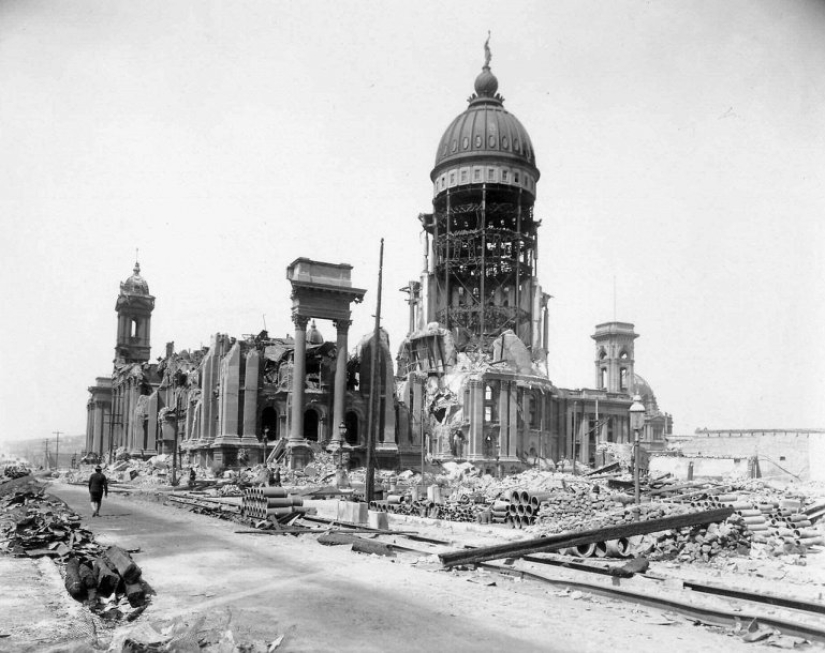 Historical moments in old photographs