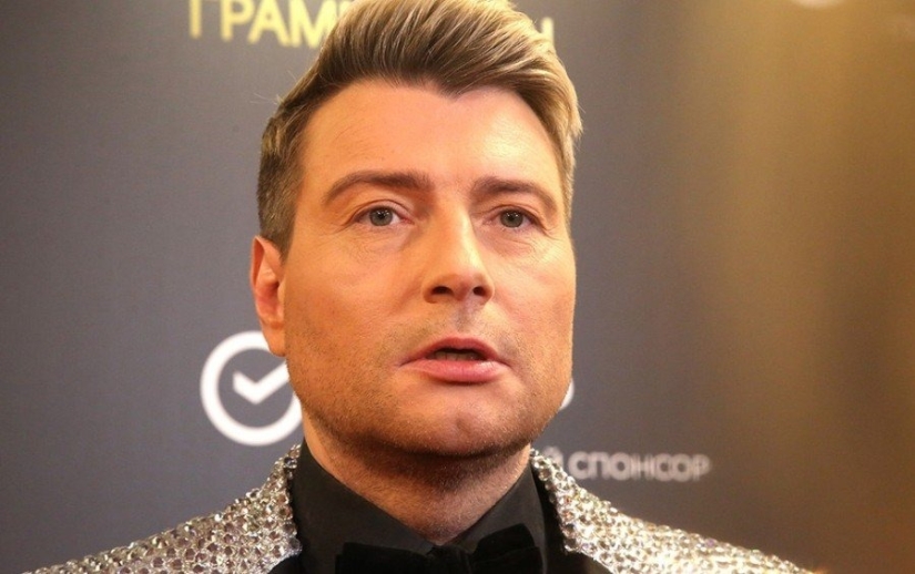 Hombres 9 estrellas que se han sometido a cirugía plástica: quiénes se pusieron más guapos y quiénes se arrepintieron Hombres 9 estrellas que se han sometido a cirugía plástica: quiénes se pusieron más guapos y quiénes se arrepintieron