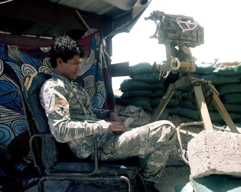 Hombres que renunciaron a sus trabajos y se fueron a luchar contra ISIS