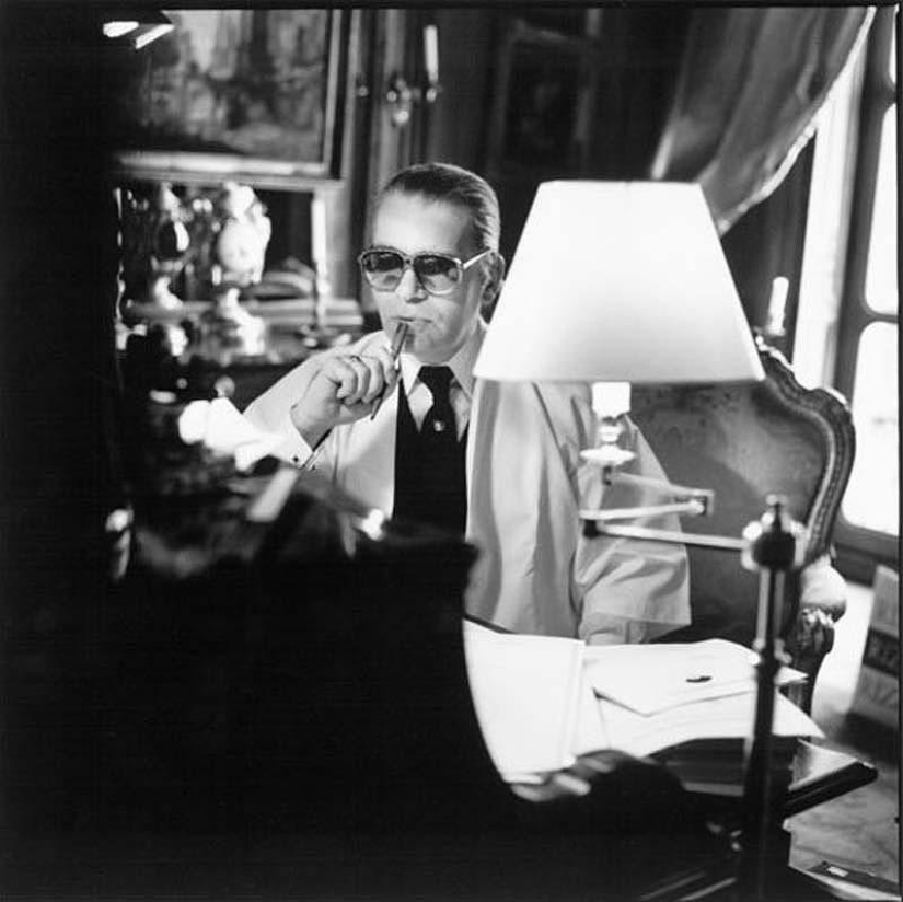 Hombres temprano en la mañana Hombres temprano en la mañana