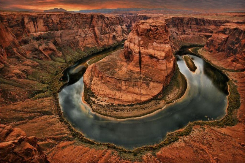 Horseshoe Bend - una curva en el río en Colorado
