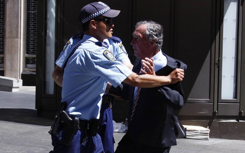 Hostage taking in Sydney