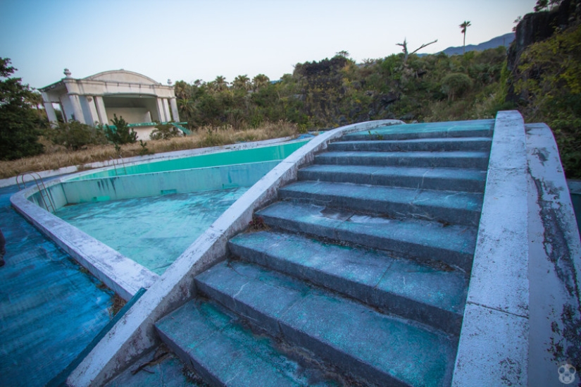 Hotel abandonado en Japón Hotel abandonado en Japón