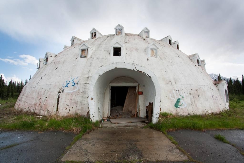 Hotel iglú abandonado en Alaska