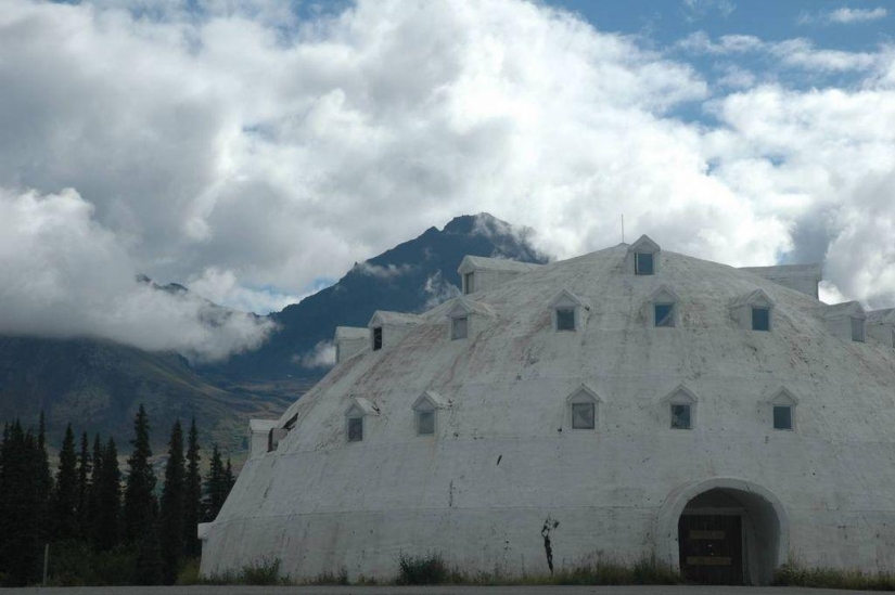 Hotel iglú abandonado en Alaska
