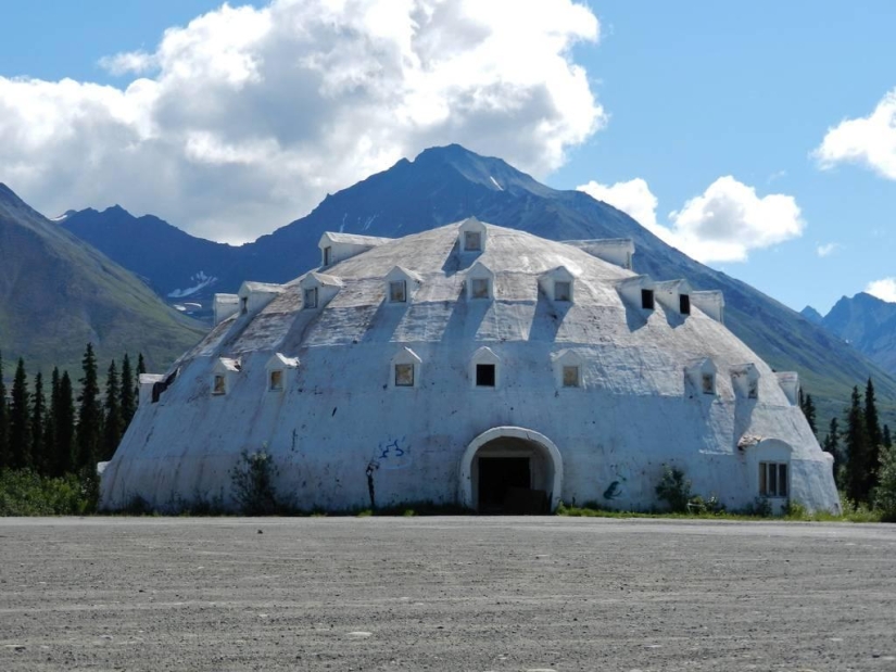 Hotel iglú abandonado en Alaska