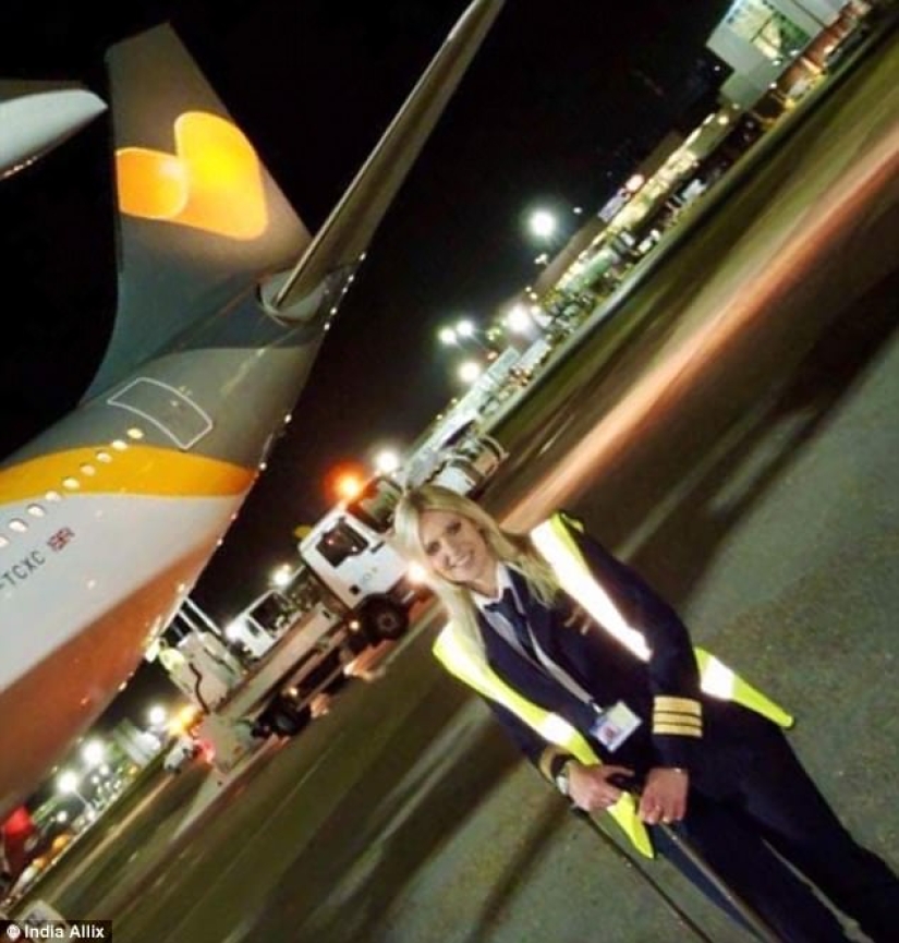 How a female pilot controls an airplane