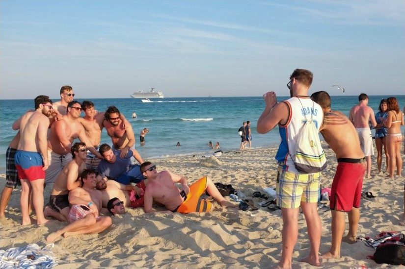 How American students spend their holidays in Miami