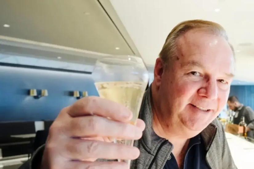 How American Tom Stuker Became the Air Travel Record Holder How American Tom Stuker Became the Air Travel Record Holder
