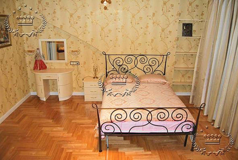How can you live in Moscow with an extra million a month How can you live in Moscow with an extra million a month