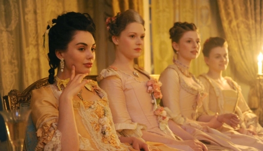 How courtesans sold the virginity of young daughters and dragged naive girls into prostitution