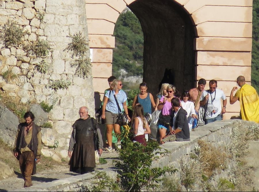 How did Game of Thrones season 4 filming go? How did Game of Thrones season 4 filming go?