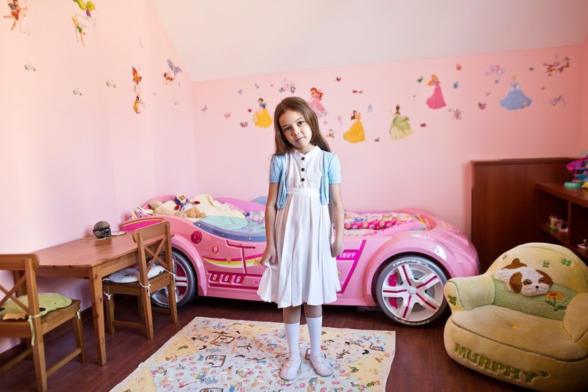 How do children from wealthy families differ from their peers?