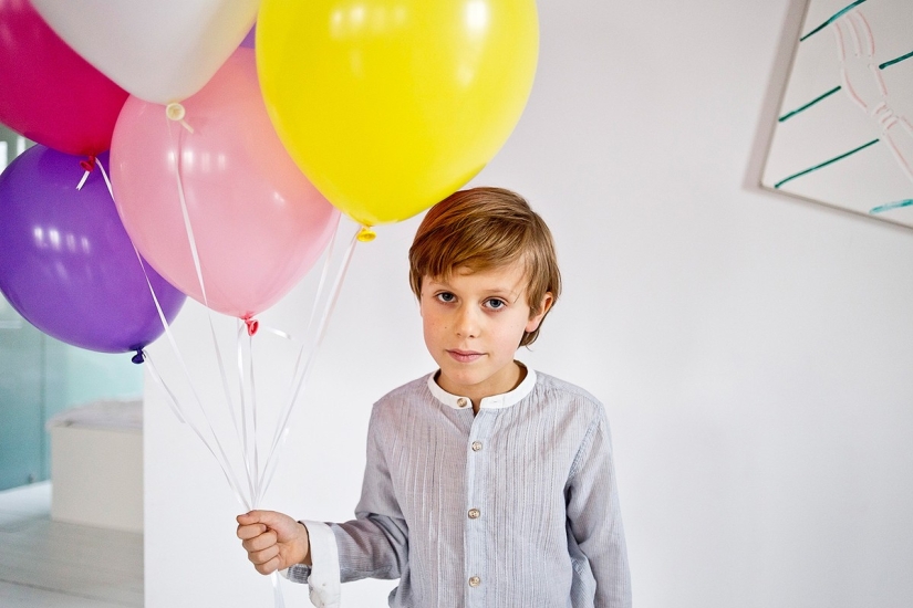 How do children from wealthy families differ from their peers?