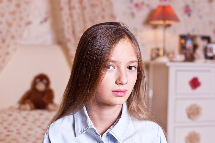 How do children from wealthy families differ from their peers?