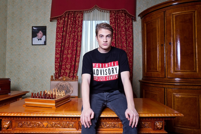 How do children from wealthy families differ from their peers?