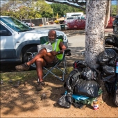 How do homeless people live in Hawaii