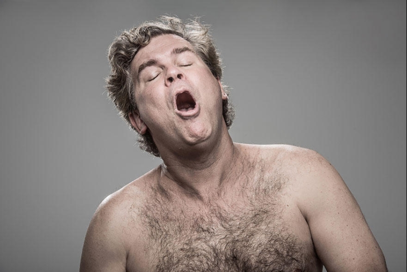 How do people react to a stun gun? How do people react to a stun gun?