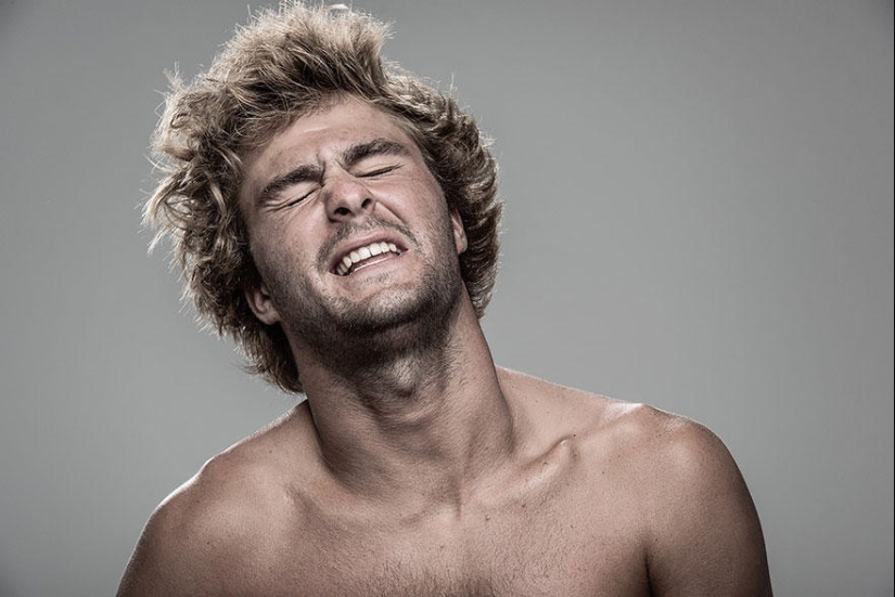 How do people react to a stun gun? How do people react to a stun gun?