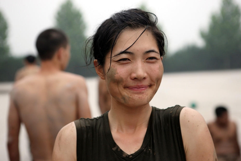 How elite female bodyguards are trained in China