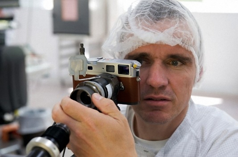 How famous Leica cameras are assembled