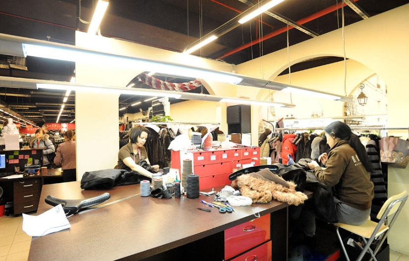 How fur coats are sewn in Russia: from an idea to a hanger