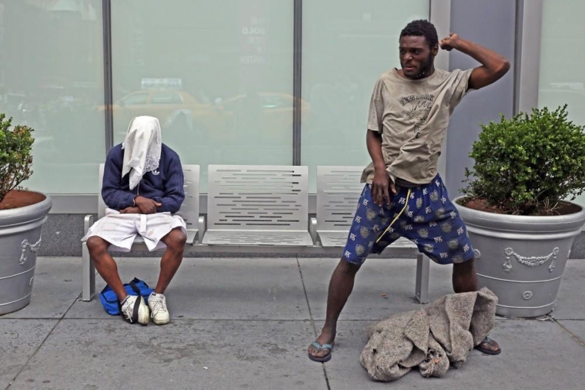 How is daily life in New York