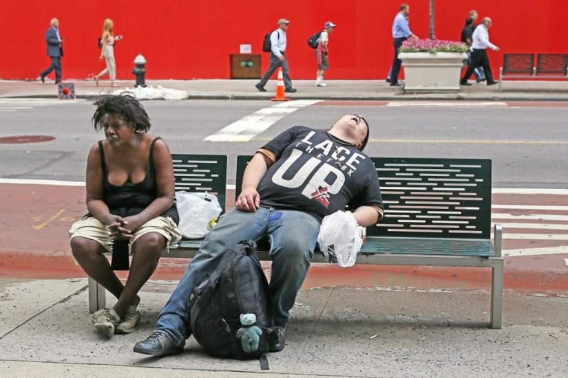 How is daily life in New York