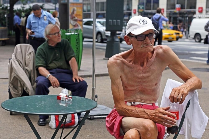 How is daily life in New York