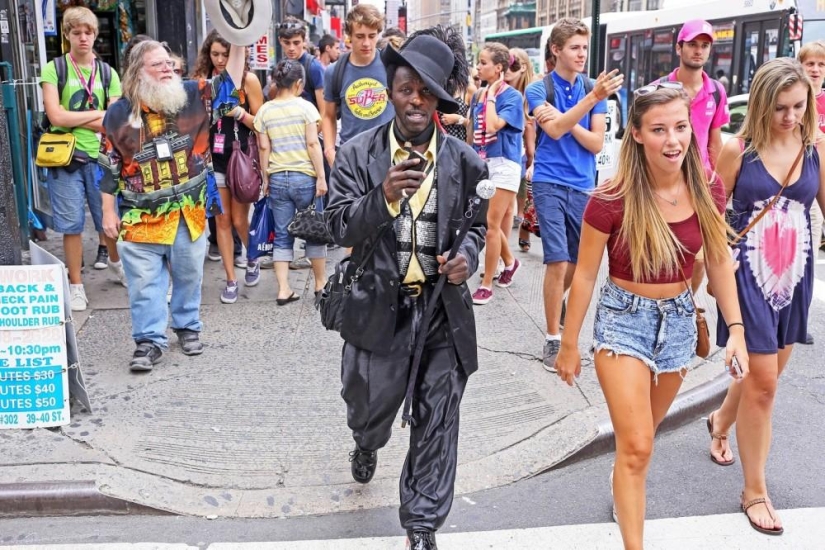 How is daily life in New York