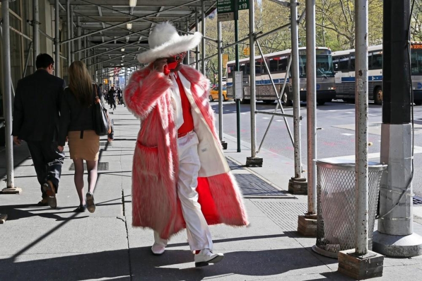How is daily life in New York