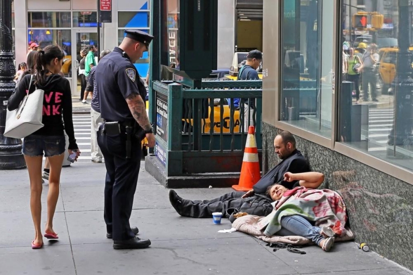 How is daily life in New York