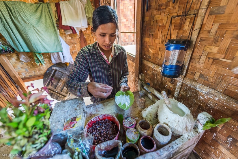 How is life in a wealthy village in Burma?