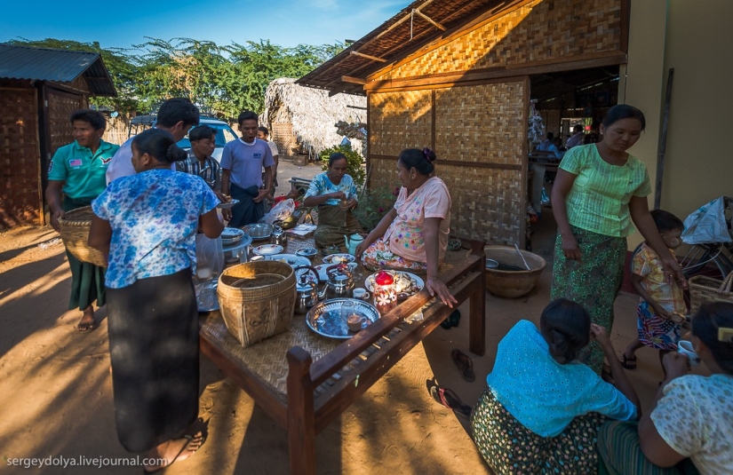 How is life in a wealthy village in Burma?