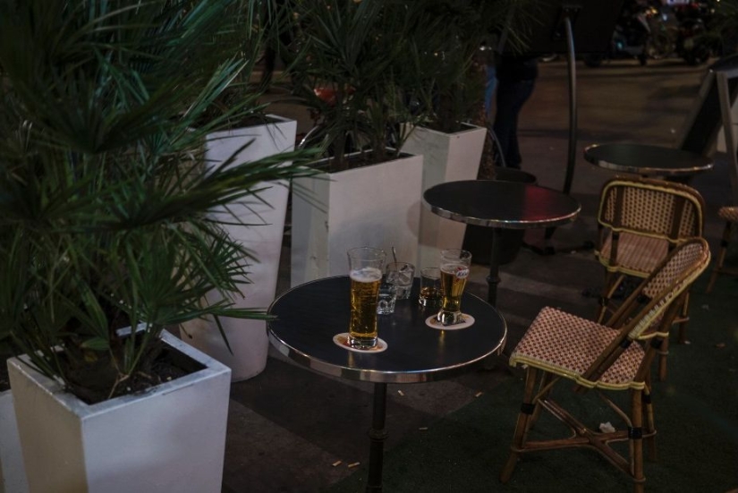 How is life in Paris after the attacks How is life in Paris after the attacks