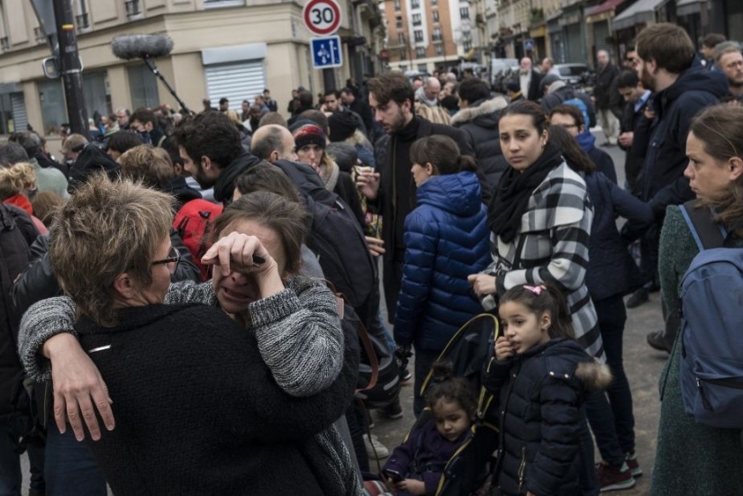 How is life in Paris after the attacks How is life in Paris after the attacks