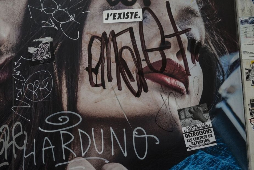 How is life in Paris after the attacks How is life in Paris after the attacks