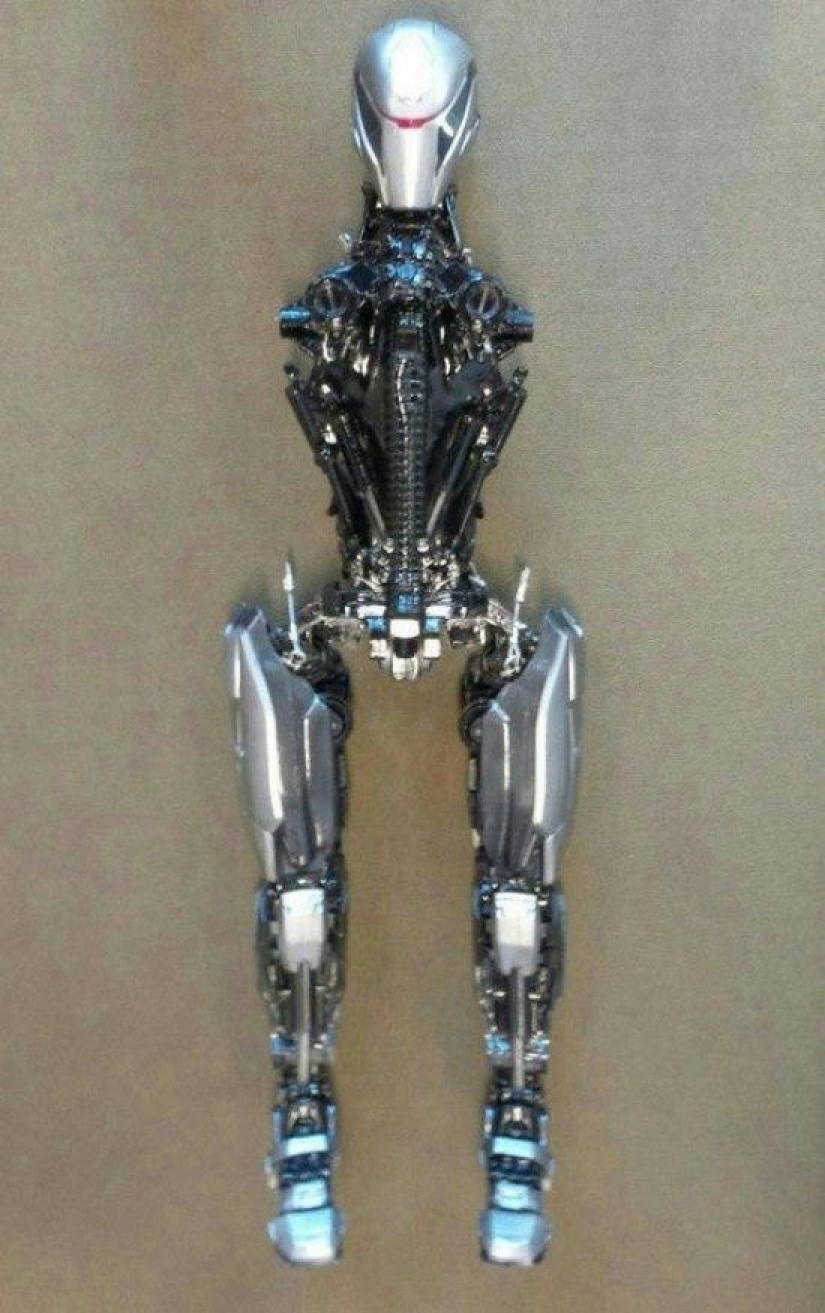 How much did iconic items from famous Hollywood blockbusters sell for?