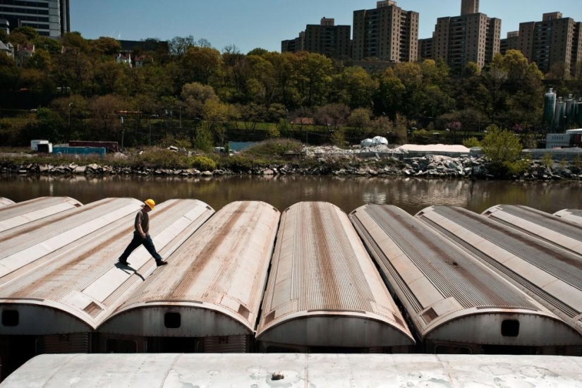 How New York Subway Cars Die