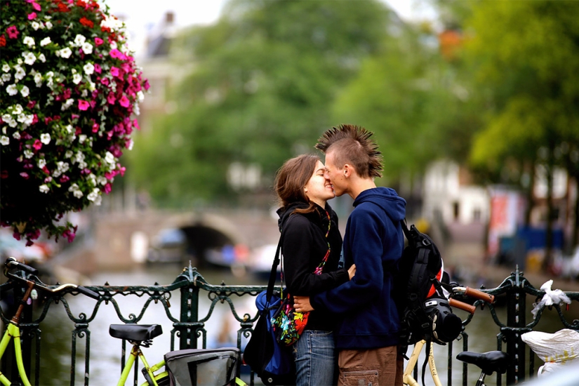 How one photographer proved that love rules the world