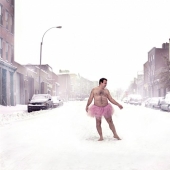 How people help loved ones with the help of photos