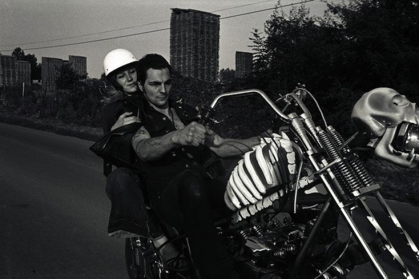 How real bikers live How real bikers live