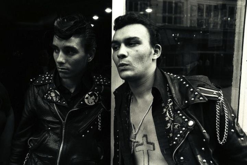 How real bikers live How real bikers live