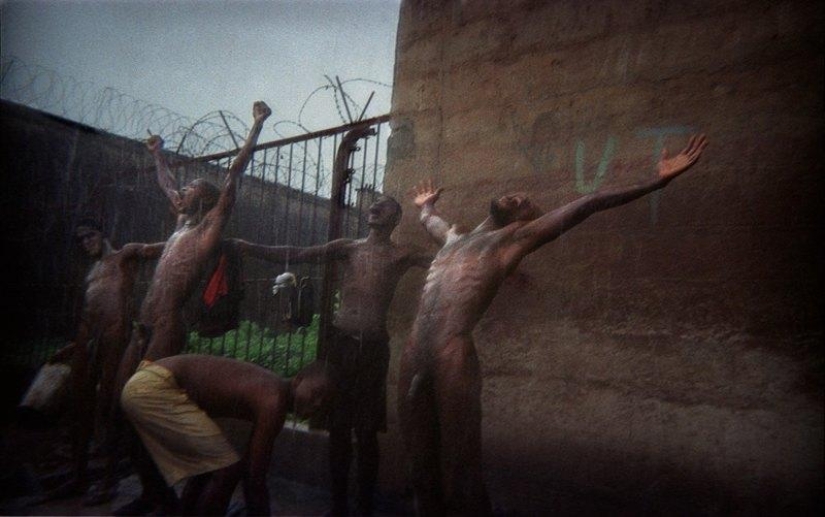 How teens in Sierra Leone spend years in prison awaiting their trial