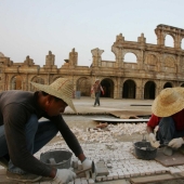 How the Chinese fake the world's attractions How the Chinese fake the world's attractions